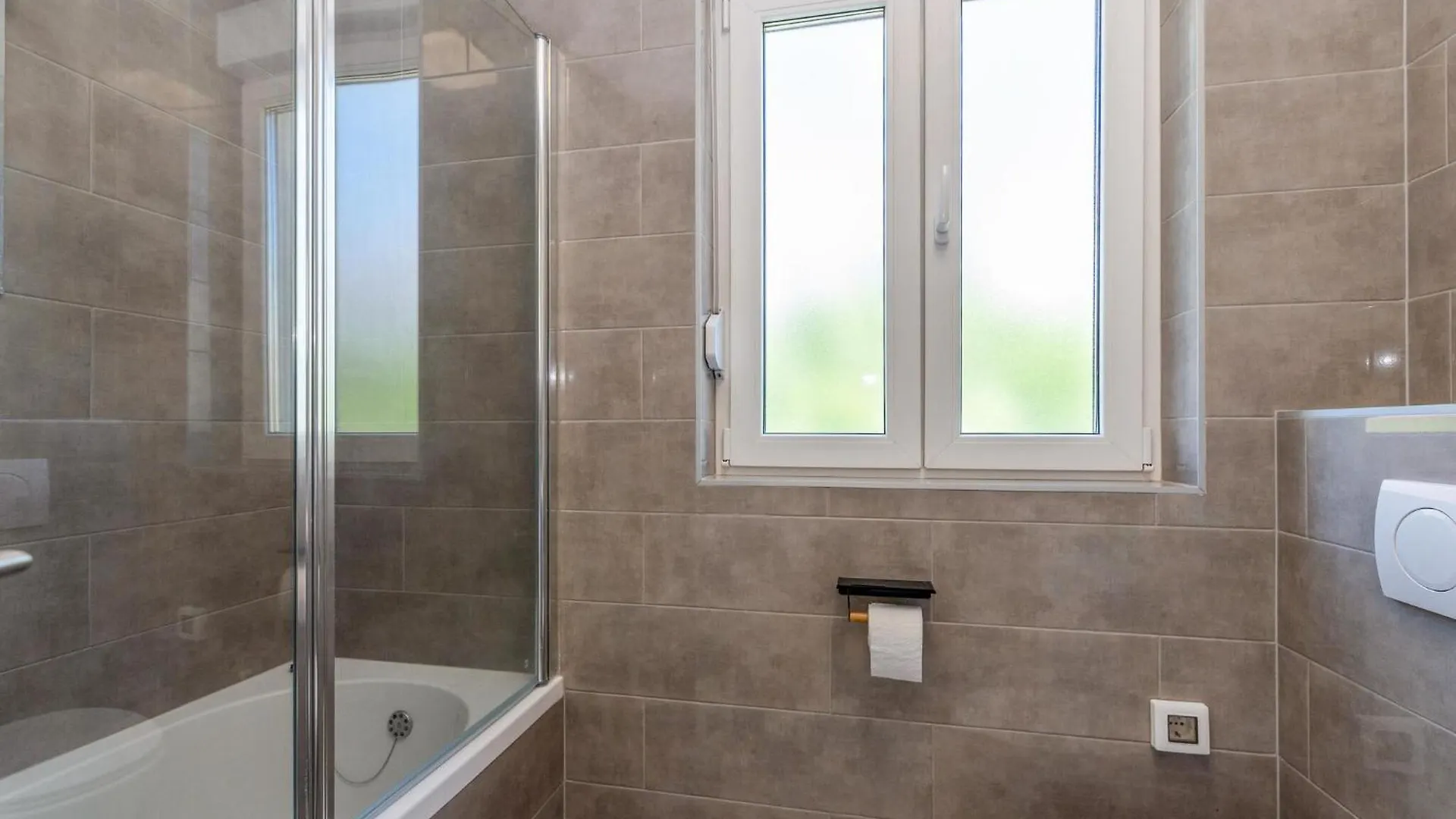 Casa vacanze 3 Bedroom Beautiful Home In Maslenica Croazia