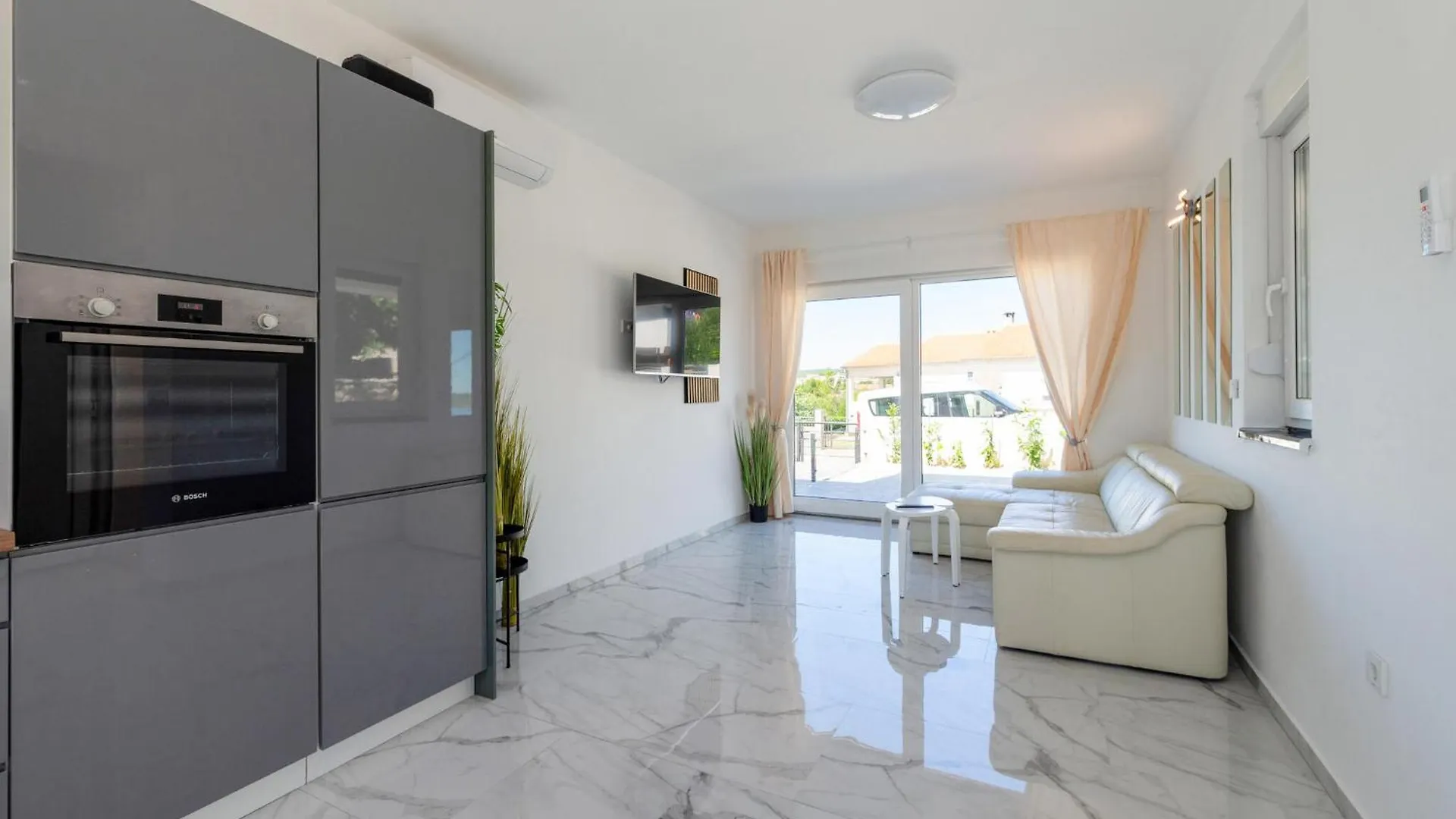 Casa vacanze 3 Bedroom Beautiful Home In Maslenica