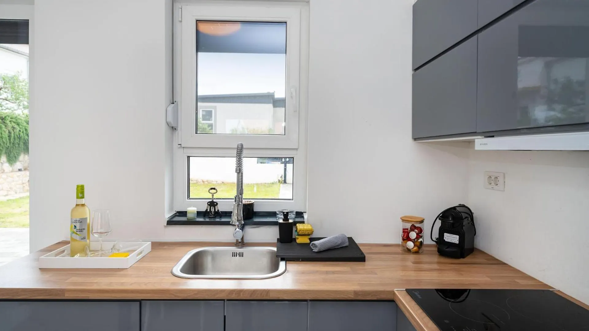Semesterbostad 3 Bedroom Beautiful Home In Maslenica