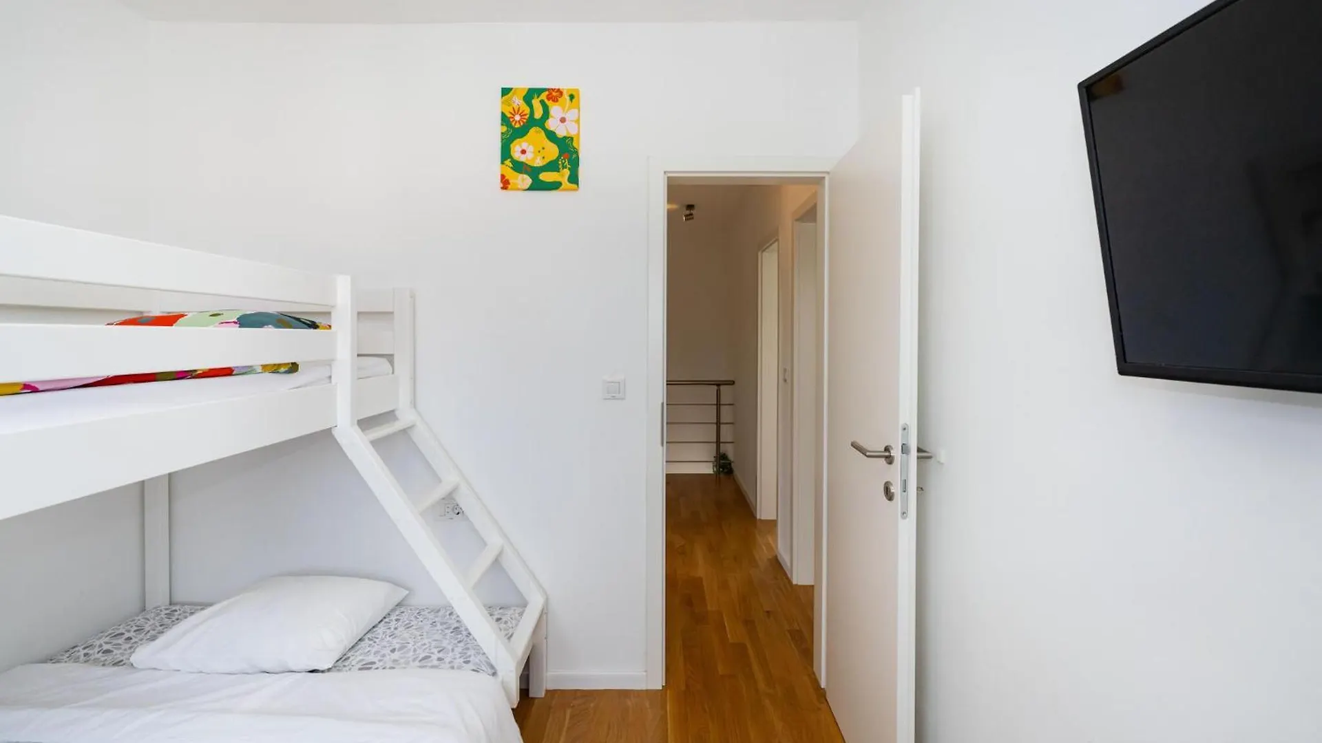 Semesterbostad 3 Bedroom Beautiful Home In Maslenica Kroatien