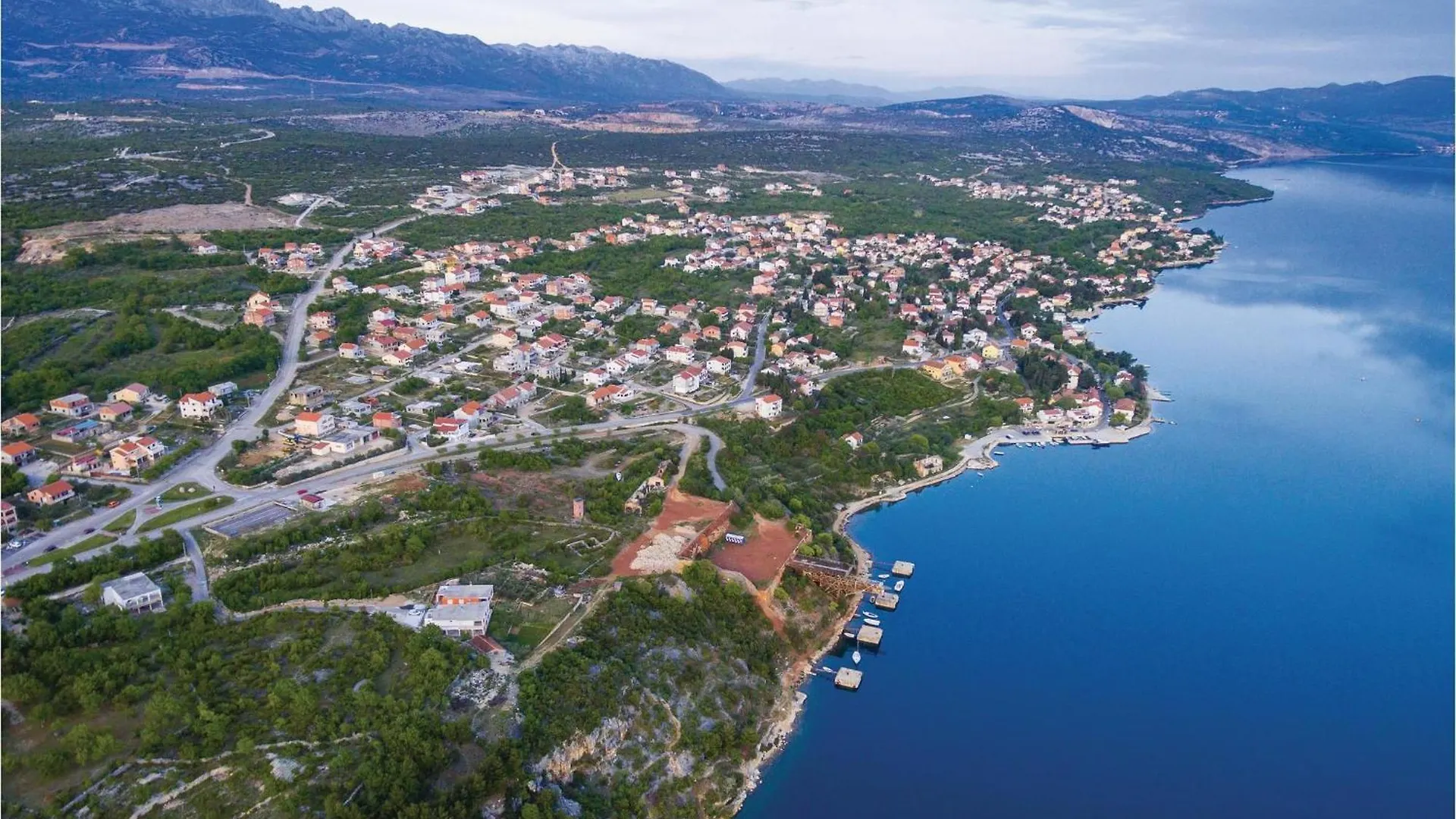3 Bedroom Beautiful Home In Maslenica Croatia