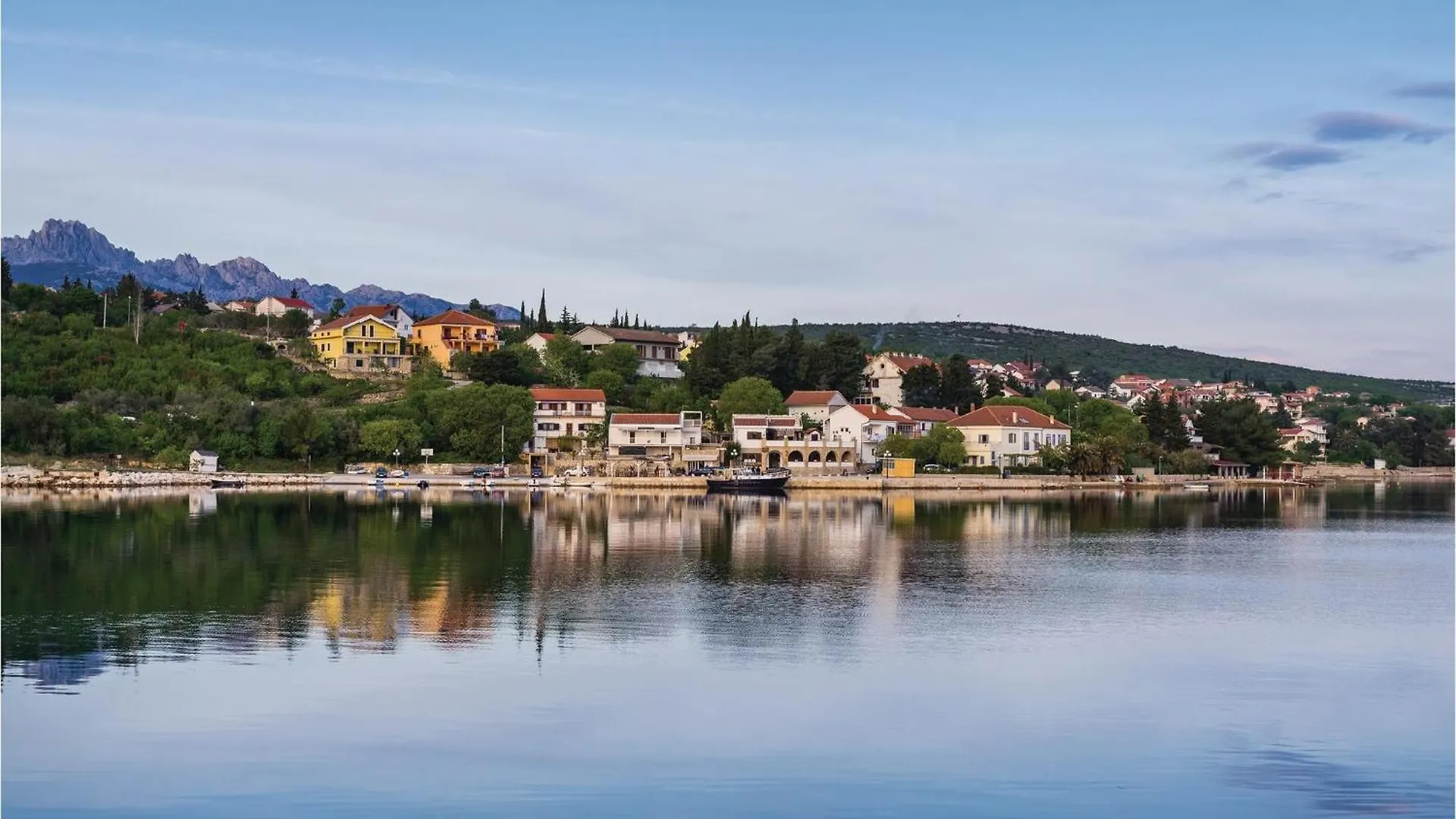 Holiday home 3 Bedroom Beautiful Home In Maslenica Croatia